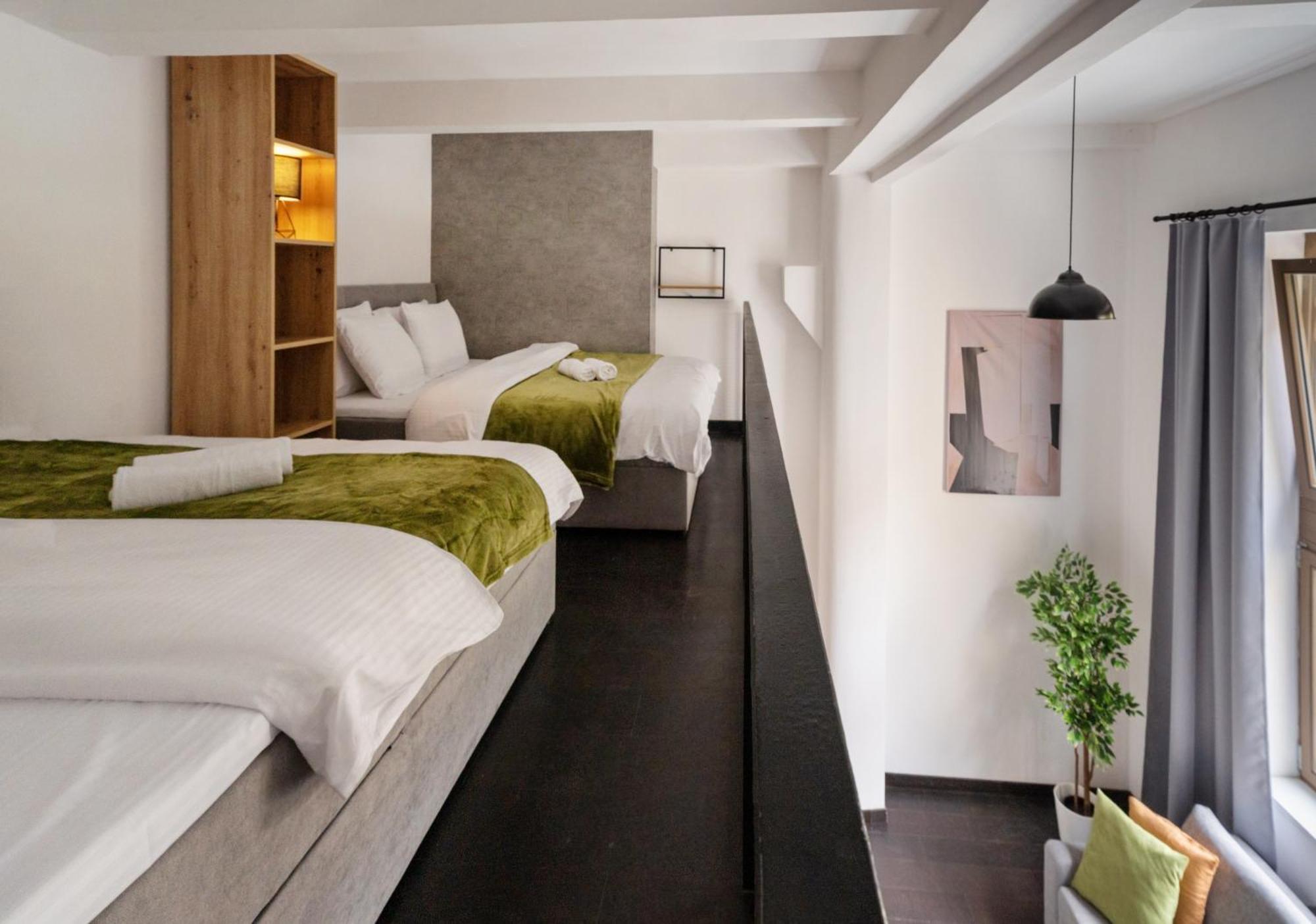 Loft Spacious In Prague